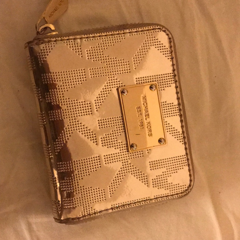 Micheal kors wallet